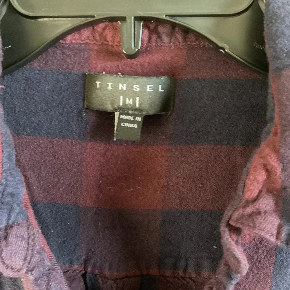Tinsel Womens Plaid Long Sleeve Button Down Top Size Medium‎